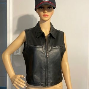 Vintage Limited America 100%  lined leather vest  size medium